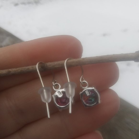 925 hook style  earrings with sparkly stone prong set open back - Picture 13 of 16